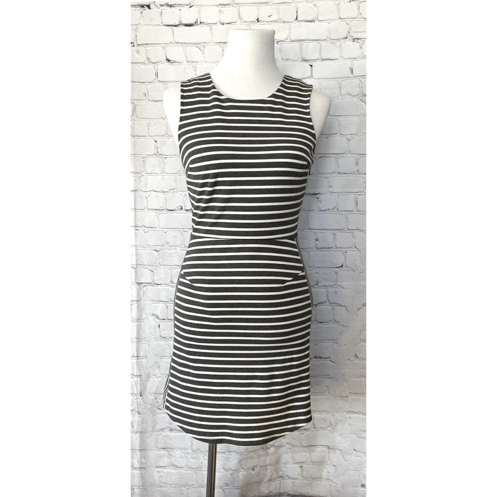 Silence + Noise | Sheath Dress